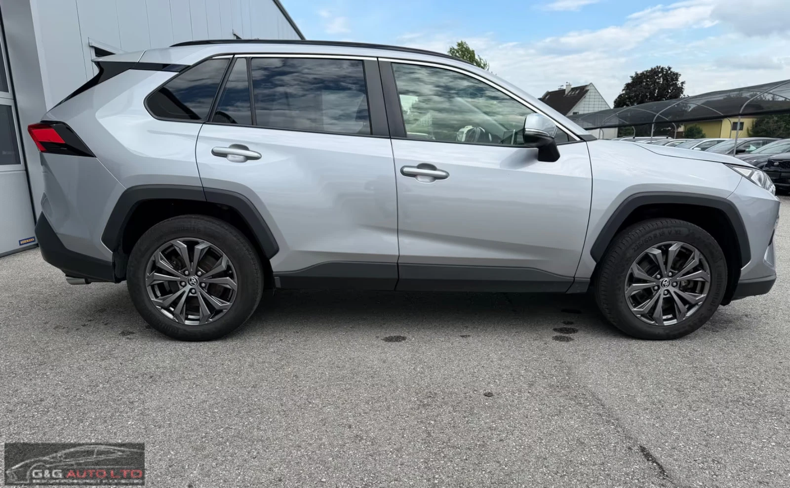 Toyota Rav4 HEV/222HP/ACTIVE-DRIVE/4X4/CAM/ACC/CPLAY/511q | Mobile.bg � ����������� 6