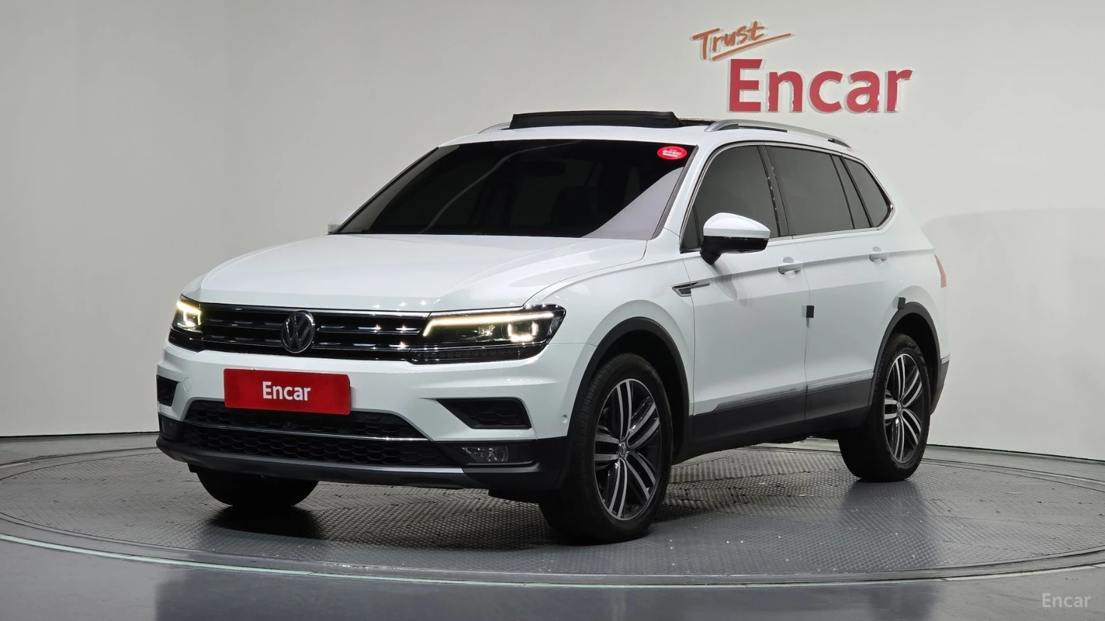 VW Tiguan Allspace* 2.0TDI* ПОДГРЕВ* ПАНОРАМА* 360* HEAD-UP*