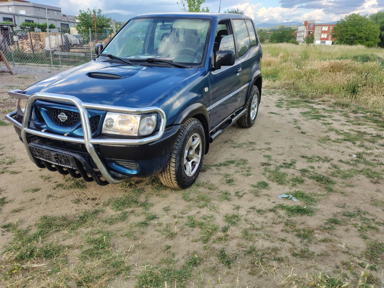 Nissan Terrano Бензин 4x4, снимка 2 - Автомобили и джипове - 55616516