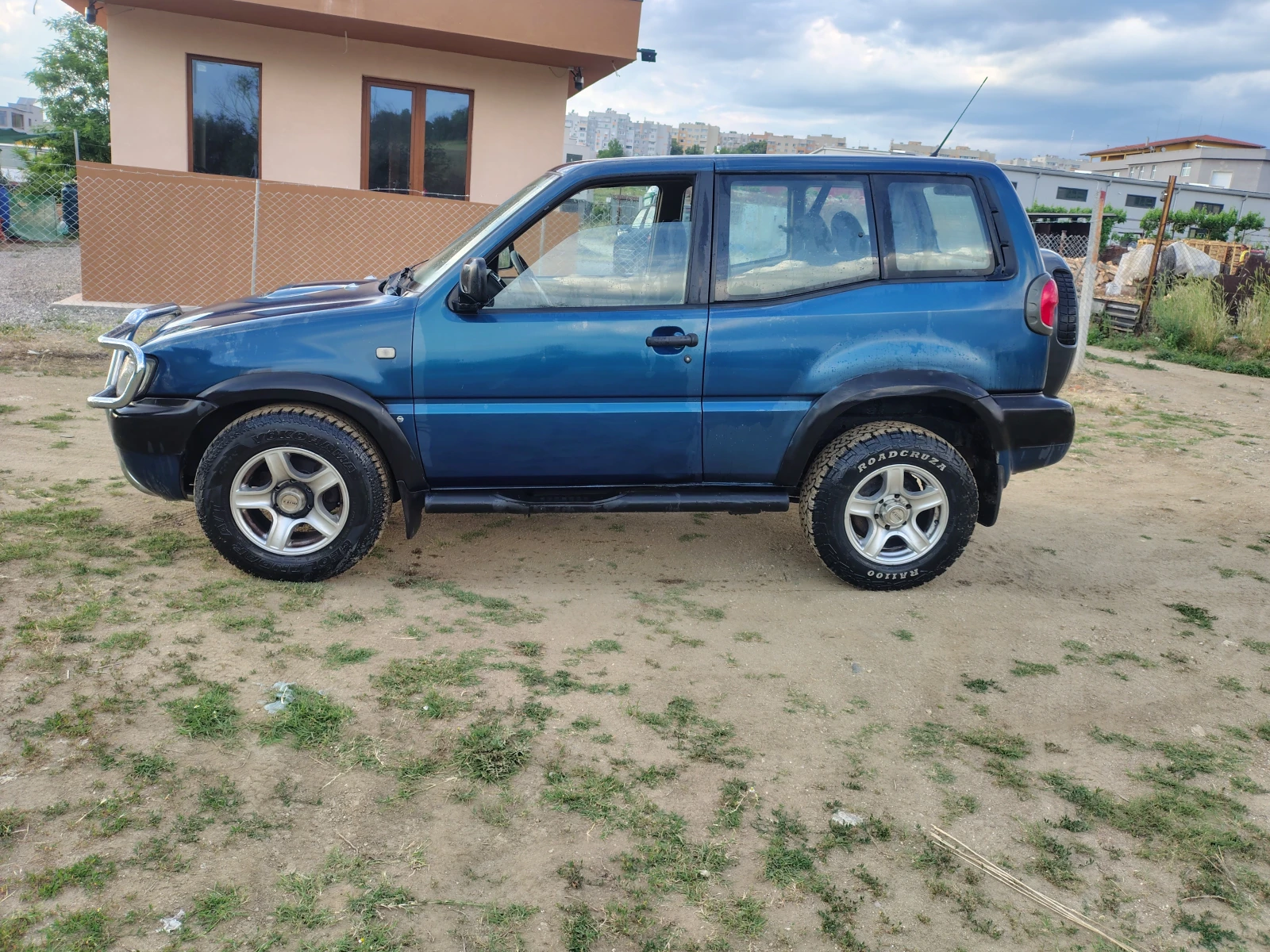 Nissan Terrano Бензин 4x4, снимка 3 - Автомобили и джипове - 55616516