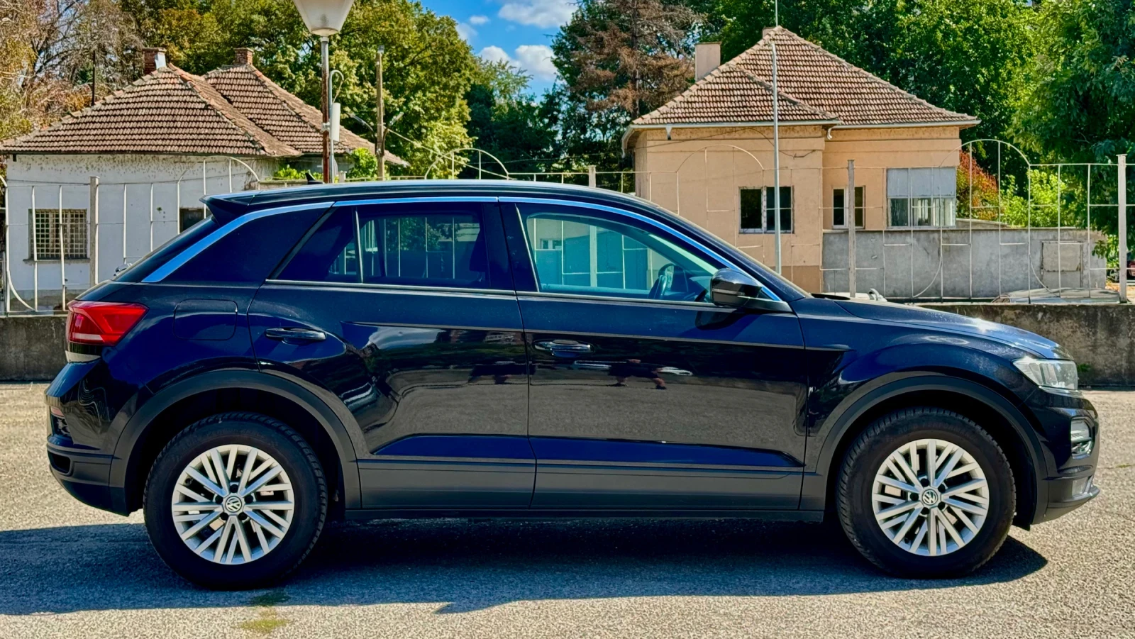 VW T-Roc 1.6TDI, снимка 4 - Автомобили и джипове - 56180996