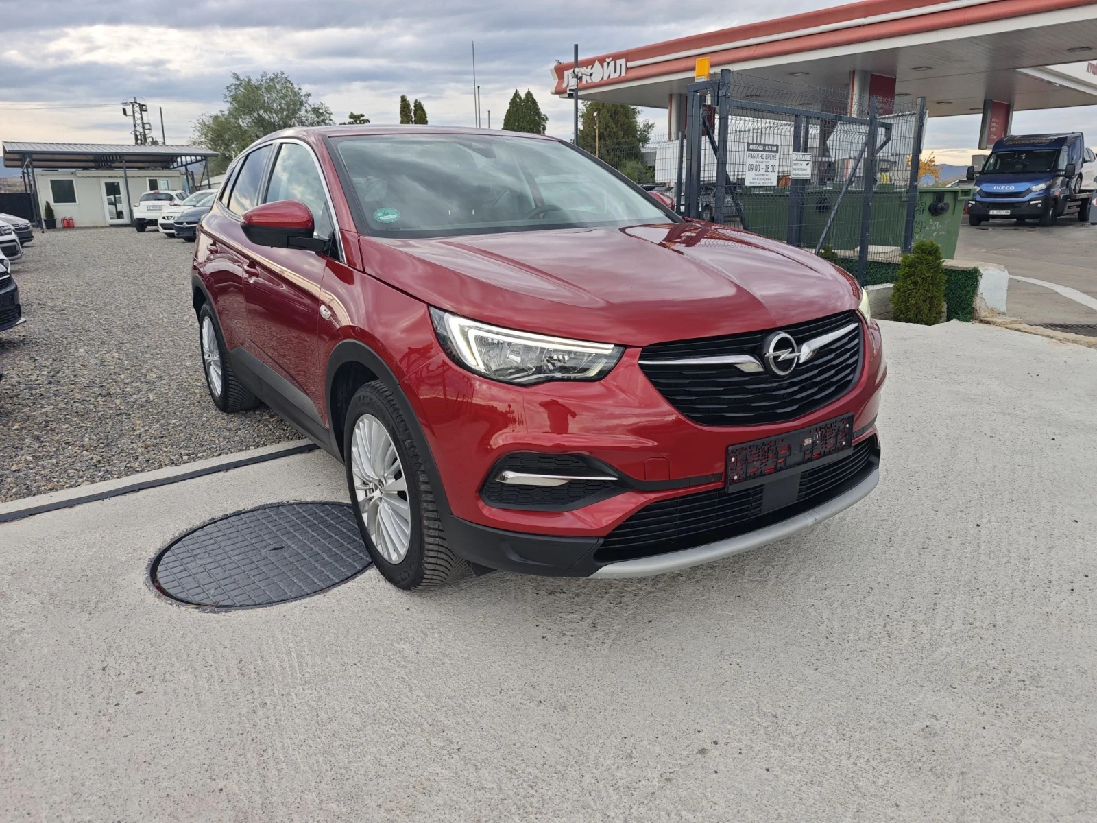 Opel Grandland X, снимка 2 - Автомобили и джипове - 56434019