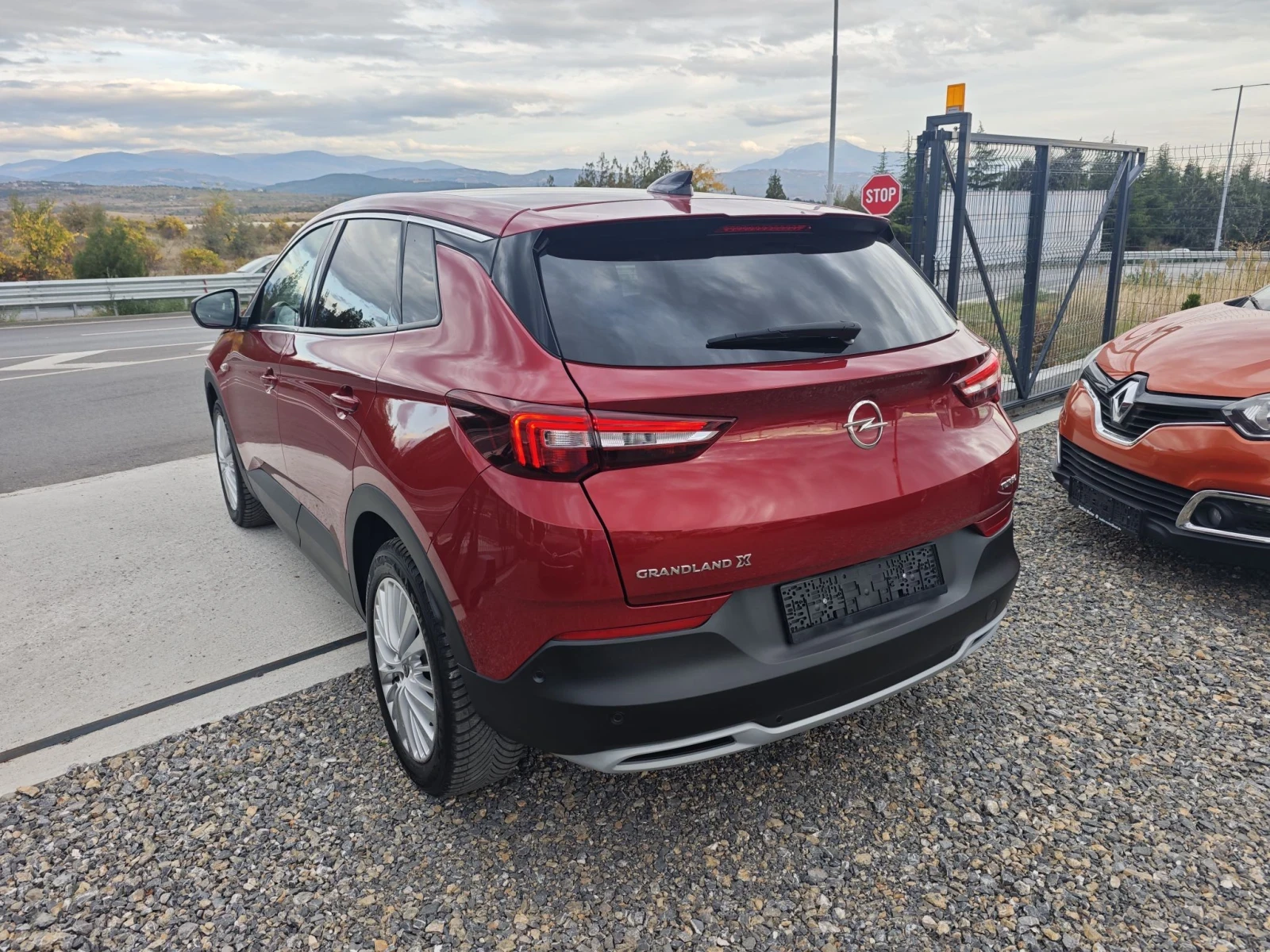 Opel Grandland X, снимка 9 - Автомобили и джипове - 56434019