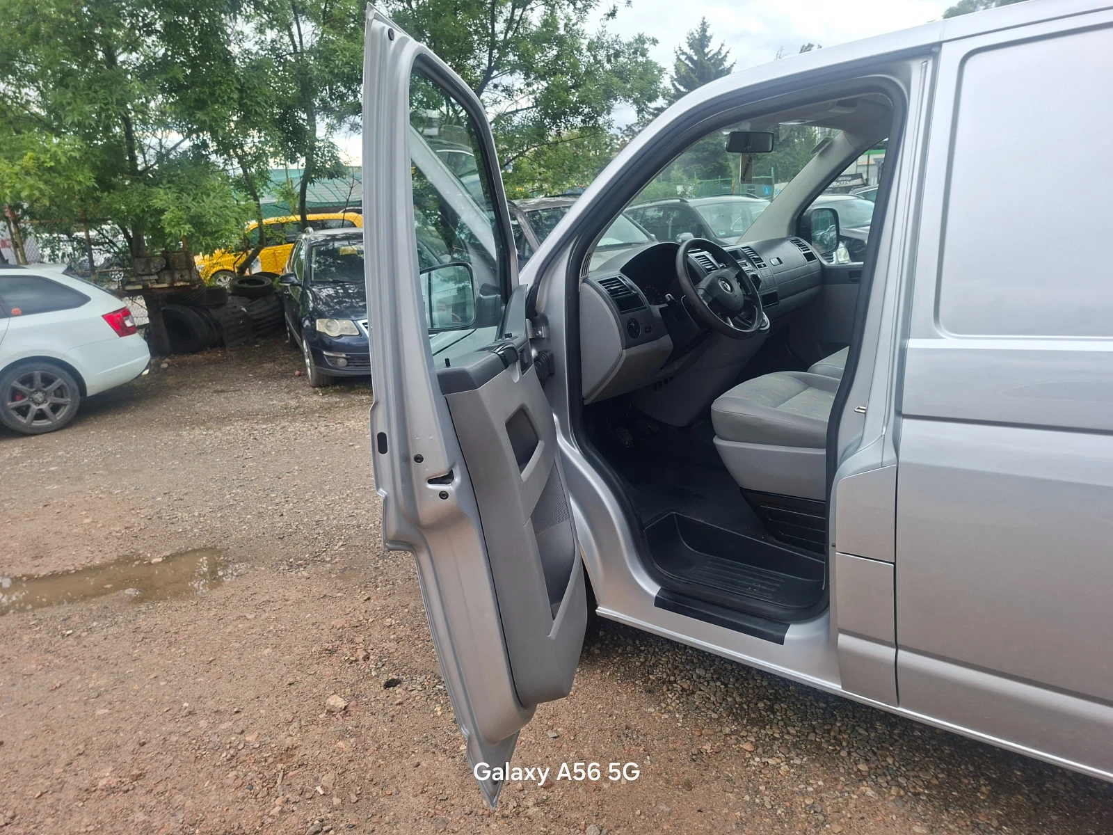 VW T5 1.9 TDi 86 кс. ТОП, снимка 5 - Бусове и автобуси - 54656962