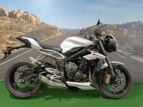 Triumph Street Triple 765 RS