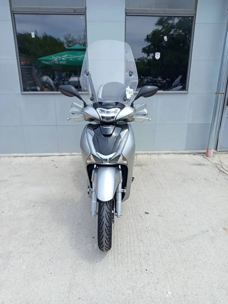 Honda Sh 150i, снимка 11 - Мотоциклети и мототехника - 53292436