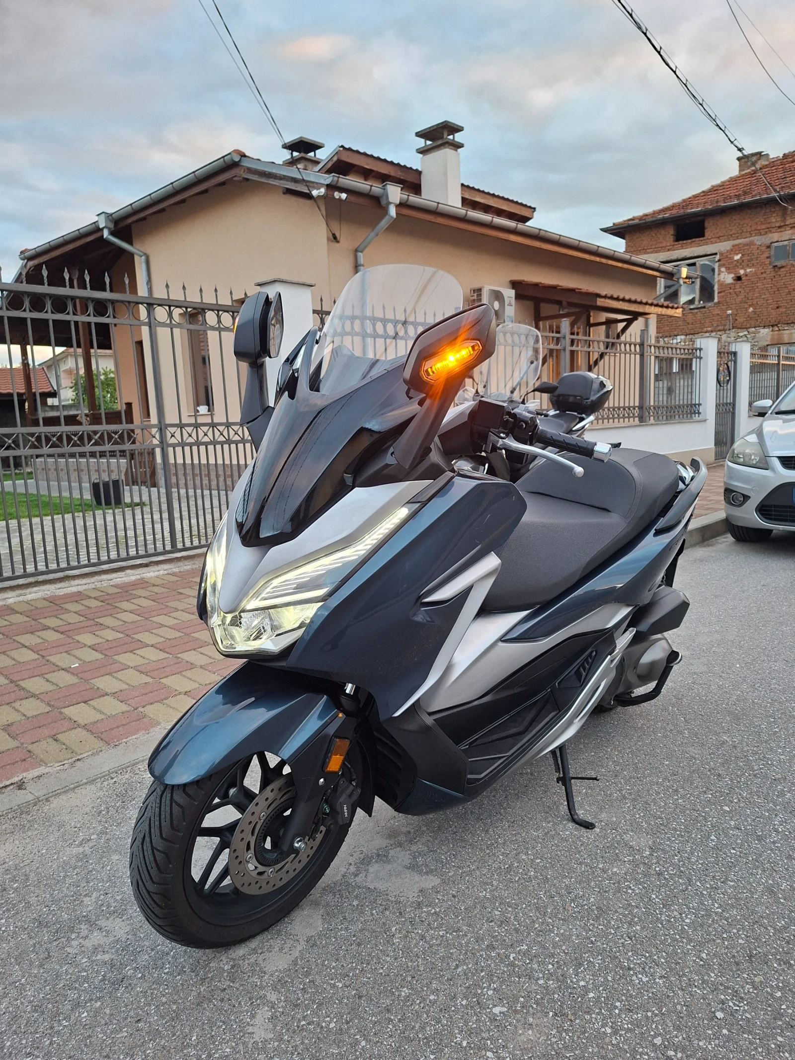 Honda Forza 300 ABS