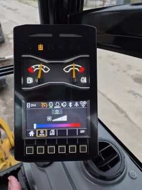 Багер Cat 302 CR, снимка 7