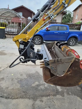 Багер Cat 302 CR, снимка 11