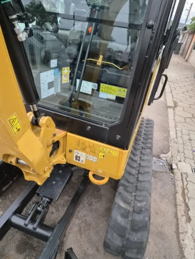 Багер Cat 302 CR, снимка 14