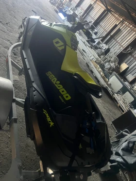 Джет Bombardier Sea Doo Spark trix, снимка 5
