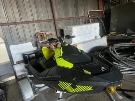 Джет Bombardier Sea Doo Spark trix, снимка 2