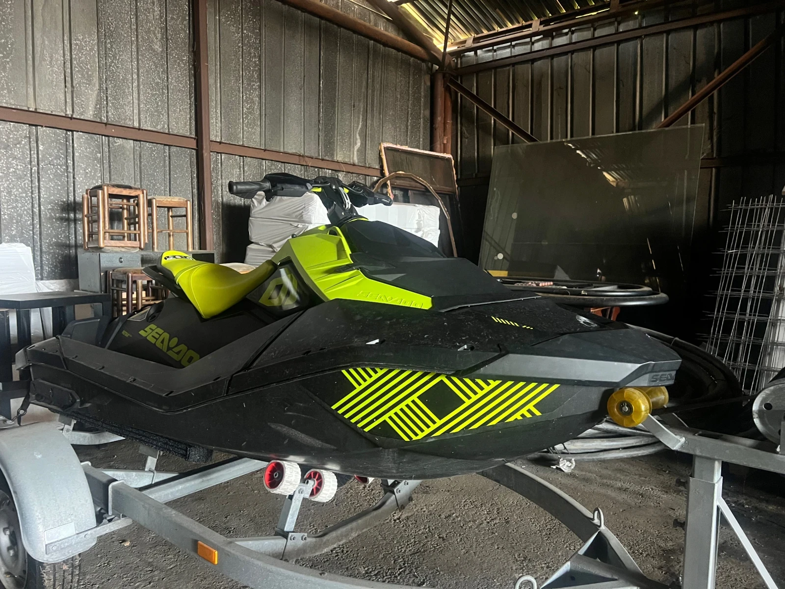 Джет Bombardier Sea Doo Spark trix