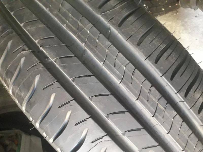 Гуми Летни 205/60R16, снимка 2 - Гуми и джанти - 26430739