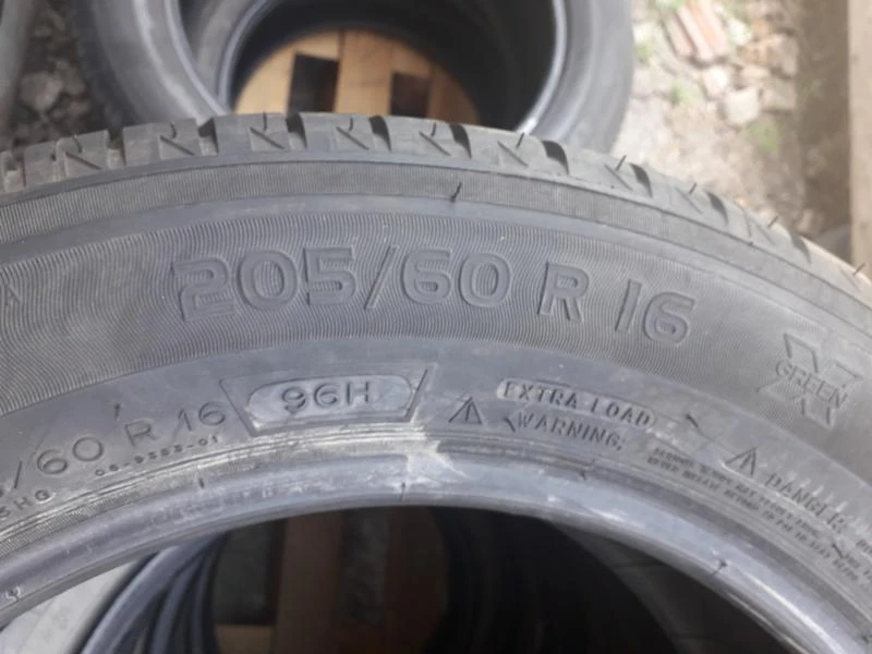 Гуми Летни 205/60R16, снимка 8 - Гуми и джанти - 26430739