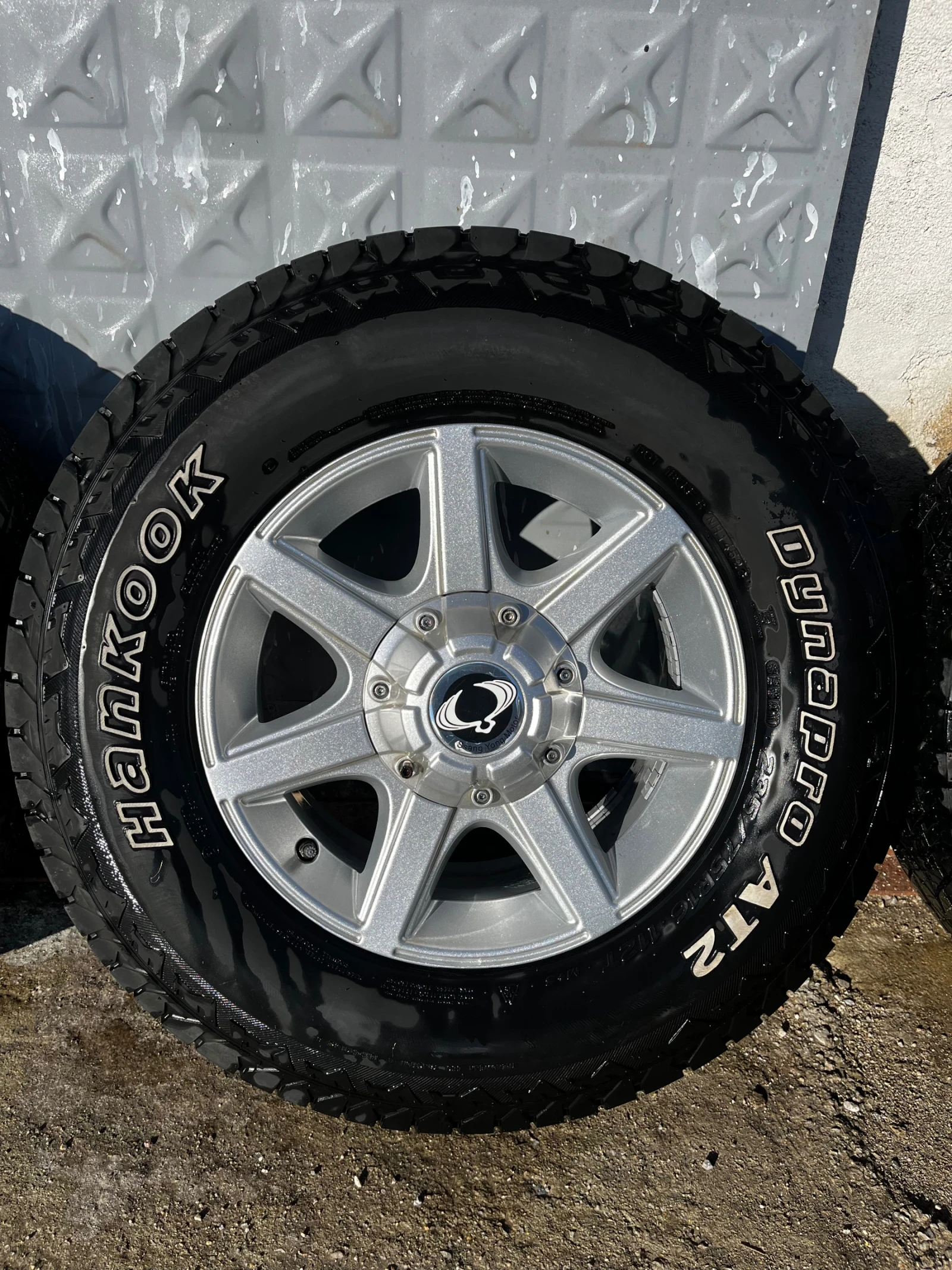 ���� � ������ 235/75R16 �� SsangYong | Mobile.bg � ����������� 1