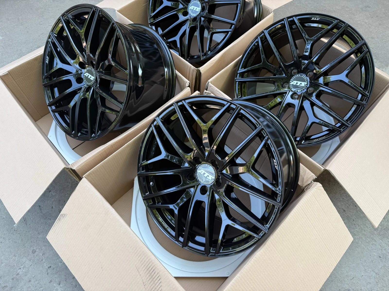 ������ | Mobile.bg � ����������� 4
