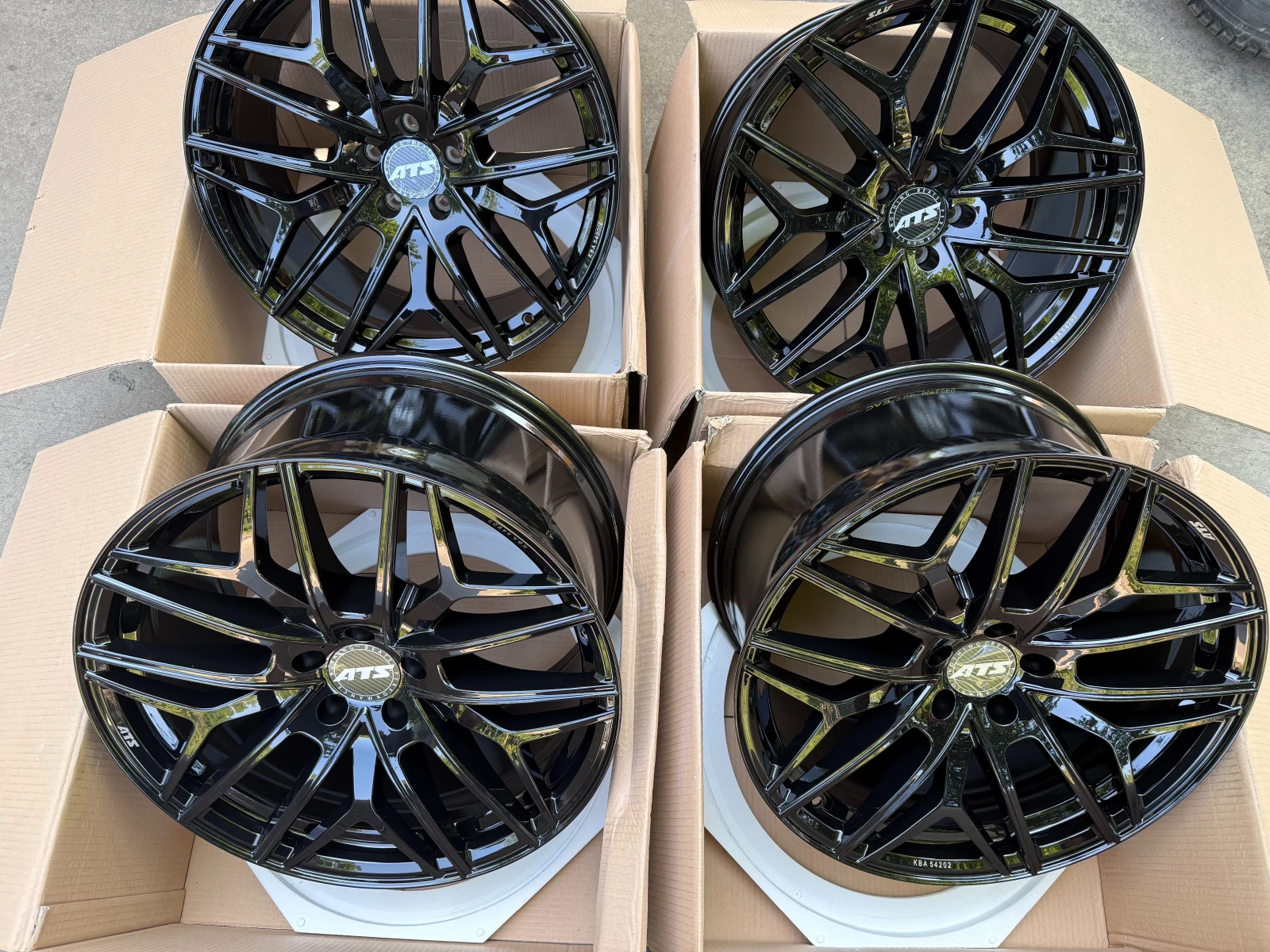 ������ | Mobile.bg � ����������� 8