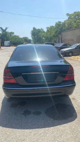 Mercedes-Benz E 220 - 7200 лв. - 48961923 6
