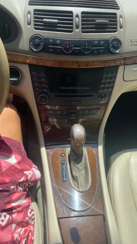 Mercedes-Benz E 220 - 7200 лв. - 48961923 8