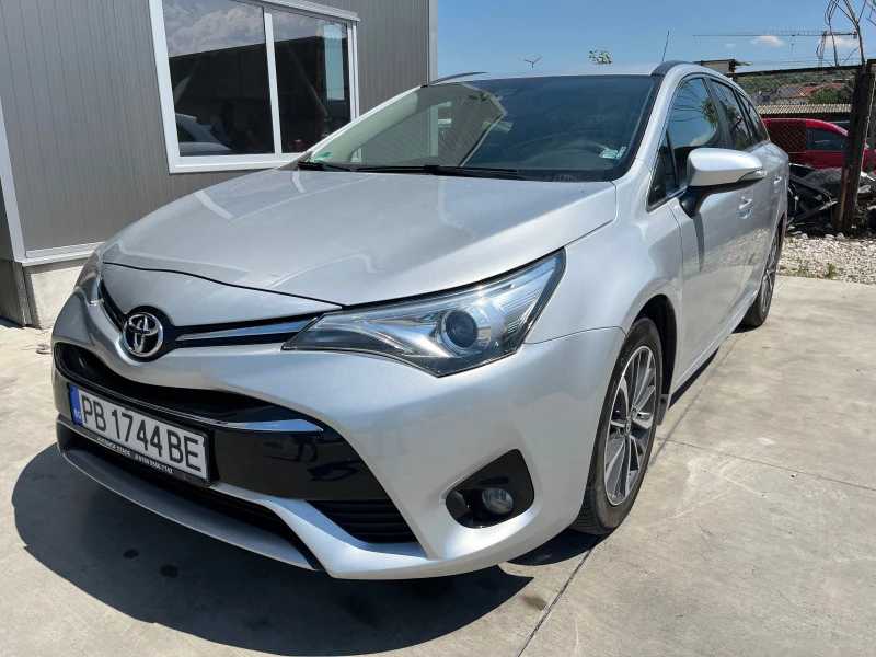 Toyota Avensis 1.8 WWTI, снимка 16 - Автомобили и джипове - 46861596