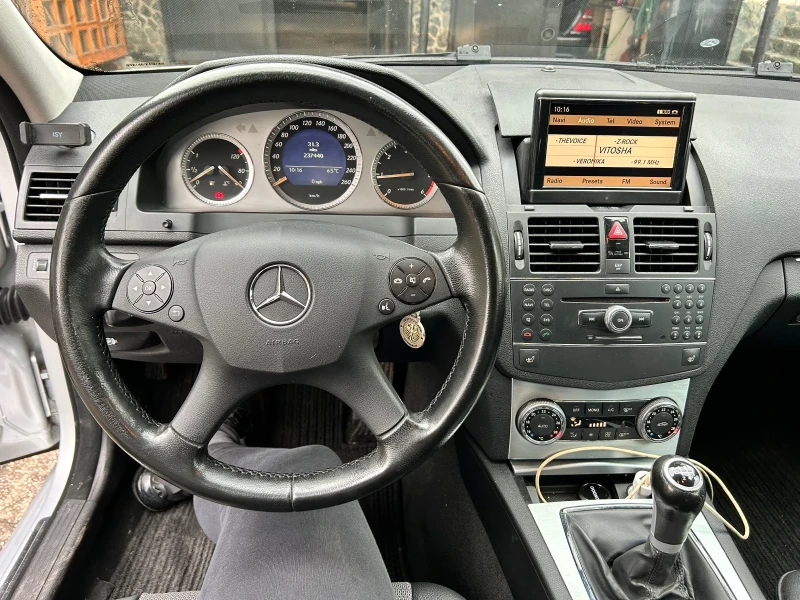 Mercedes-Benz C 220 2.2 6 скорости ЛИЗИНГ, снимка 7 - Автомобили и джипове - 48305678