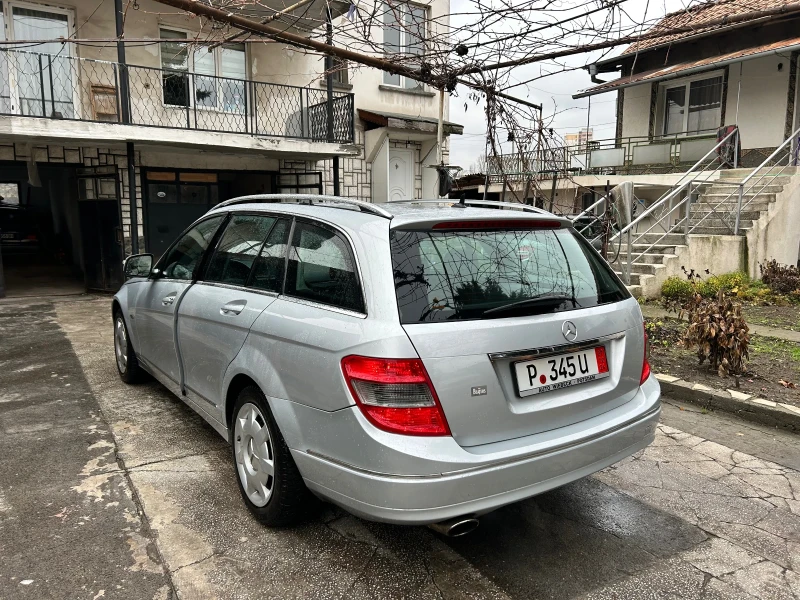 Mercedes-Benz C 220 2.2 6 скорости ЛИЗИНГ, снимка 4 - Автомобили и джипове - 48305678