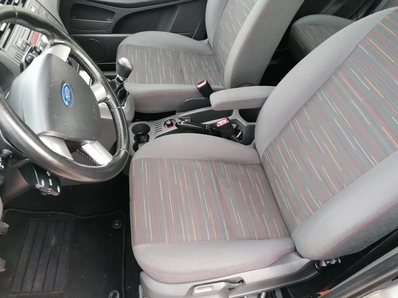 Ford C-max 1.8 125 Швейцария , снимка 10 - Автомобили и джипове - 48415497