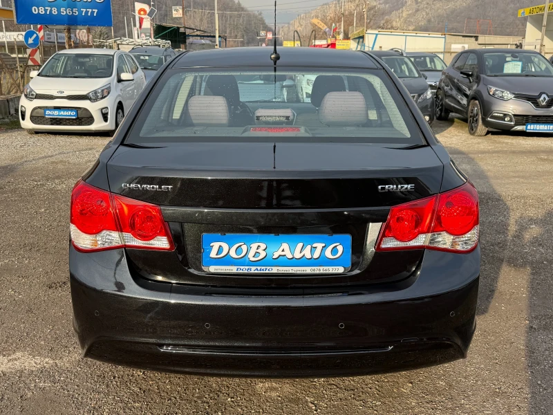 Chevrolet Cruze 1.8i-GAZOV-INJEKCION!ОБСЛУЖЕН!, снимка 4 - Автомобили и джипове - 48566801