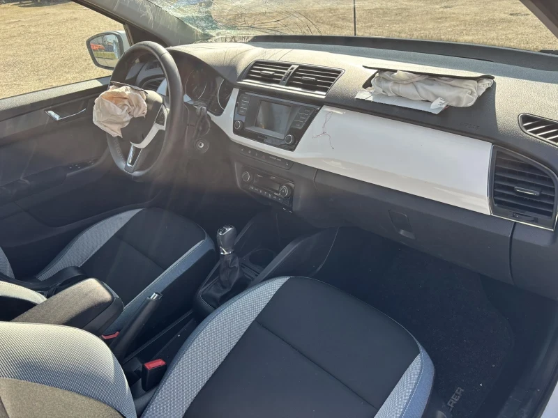 Skoda Fabia 1.2fsi Cjz, снимка 4 - Автомобили и джипове - 49745553