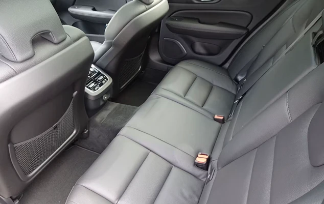Volvo V60 B4 = Ultra Dark = Гаранция - изображение 10
