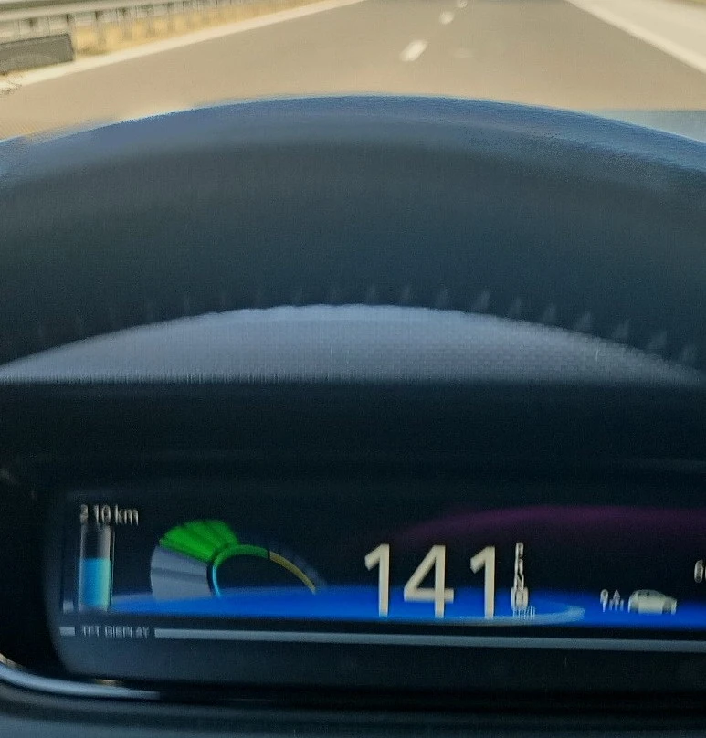 Renault Zoe 41kW 380km, снимка 10 - Автомобили и джипове - 54757518