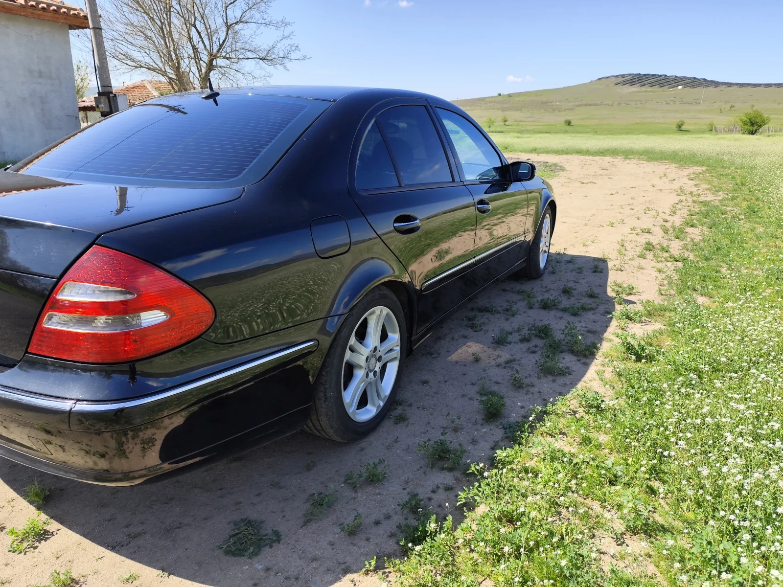 Mercedes-Benz E 500  - изображение 9