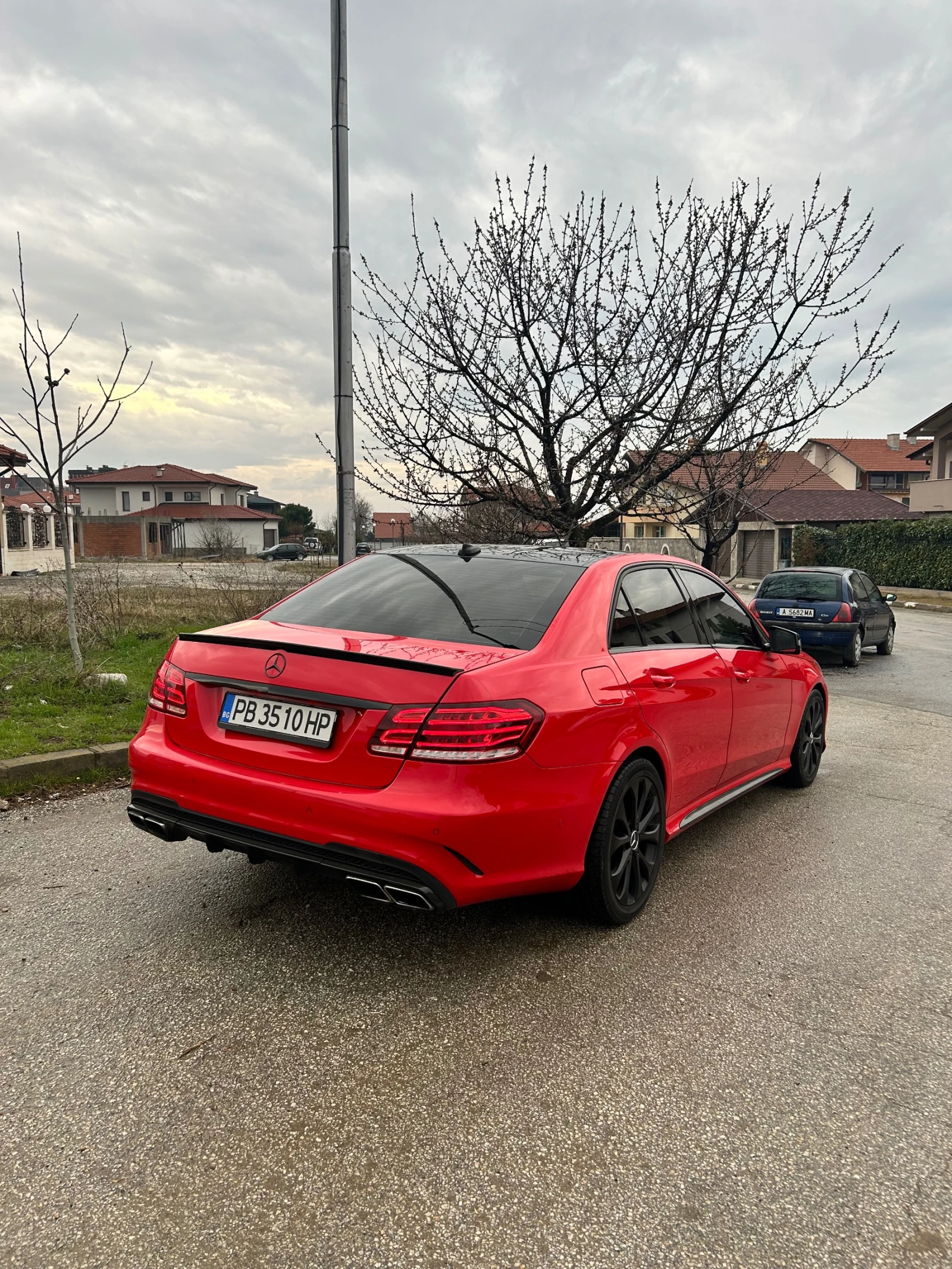 Mercedes-Benz E 220 AMG пакет - изображение 4