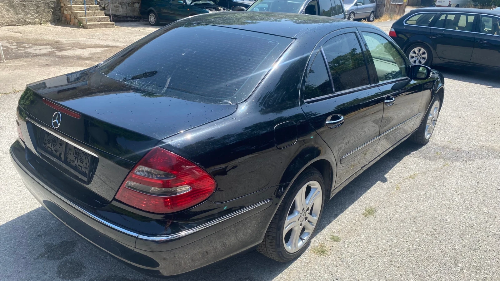 Mercedes-Benz E 220  - изображение 4