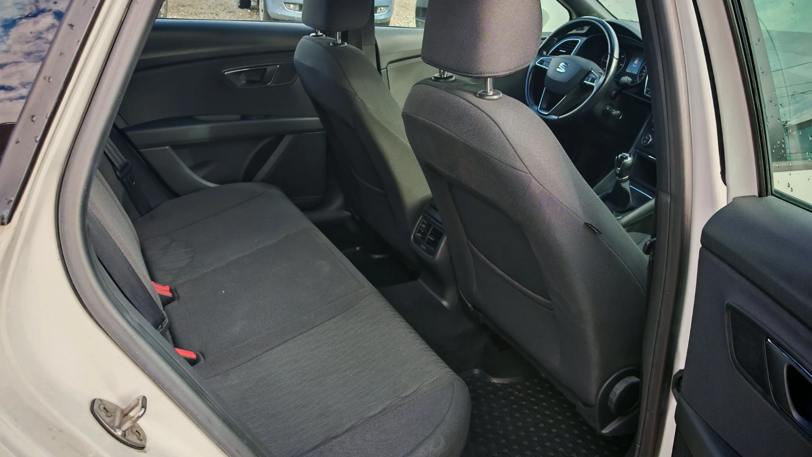 Seat Leon 1.6TDI 110k.    | Mobile.bg   8