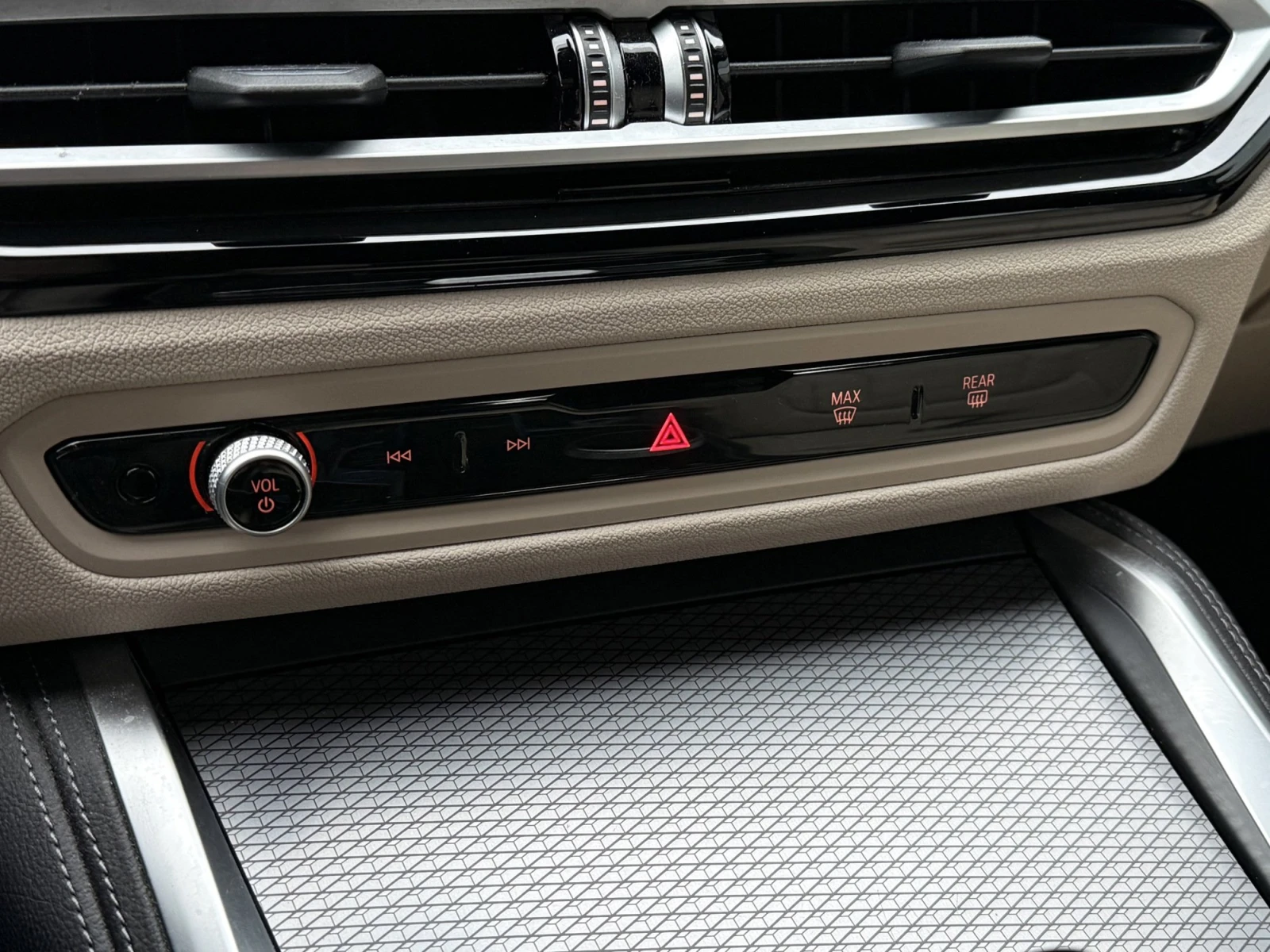 BMW i4 M 50, снимка 8 - Автомобили и джипове - 53767506