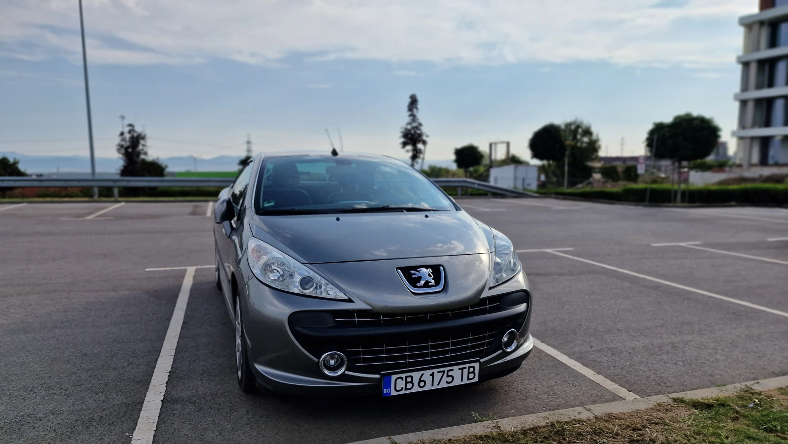 Peugeot 207 CC , снимка 2 - Автомобили и джипове - 53827810