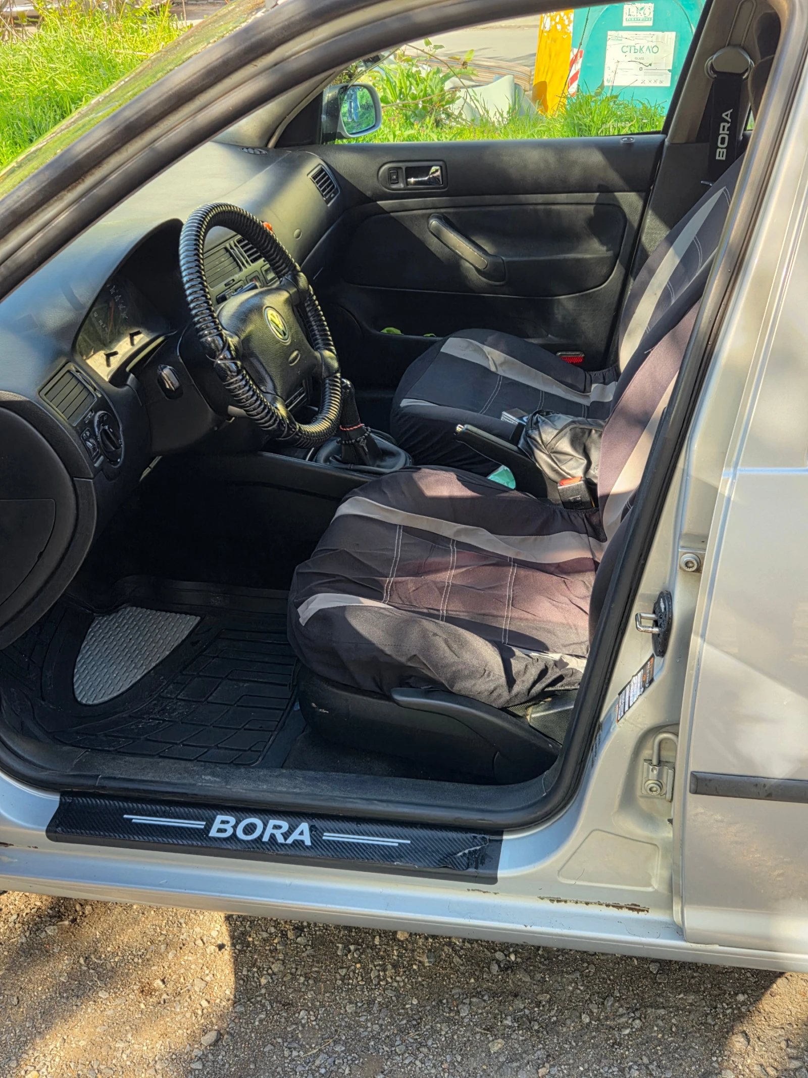 VW Bora, снимка 8 - Автомобили и джипове - 54310051