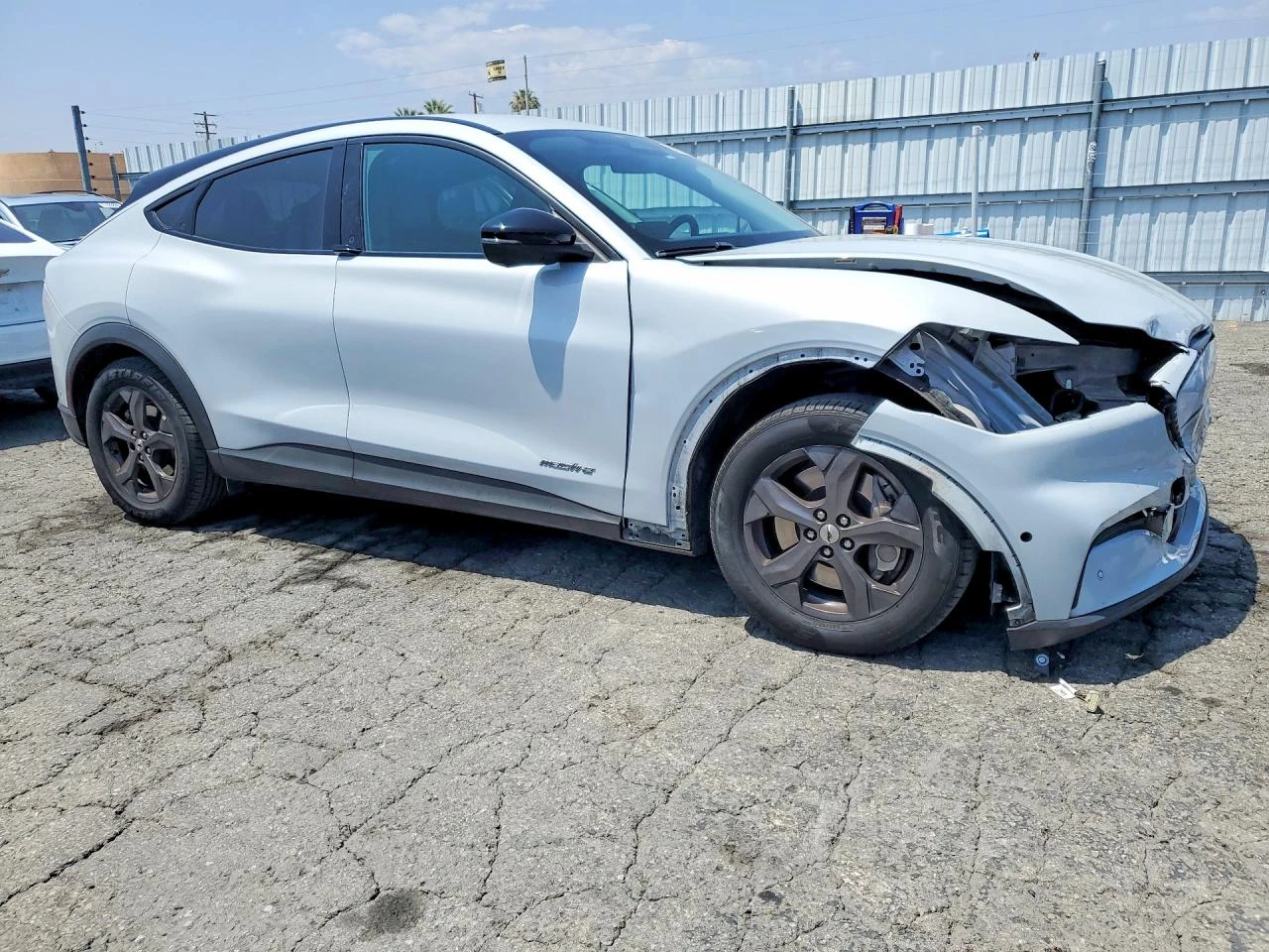 Ford Mustang Mach-E Select, снимка 4 - Автомобили и джипове - 54655402