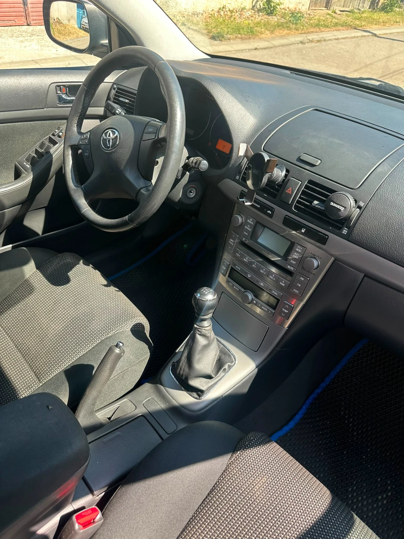 Toyota Avensis 2.0 D-4D Facelift, снимка 9 - Автомобили и джипове - 55469772