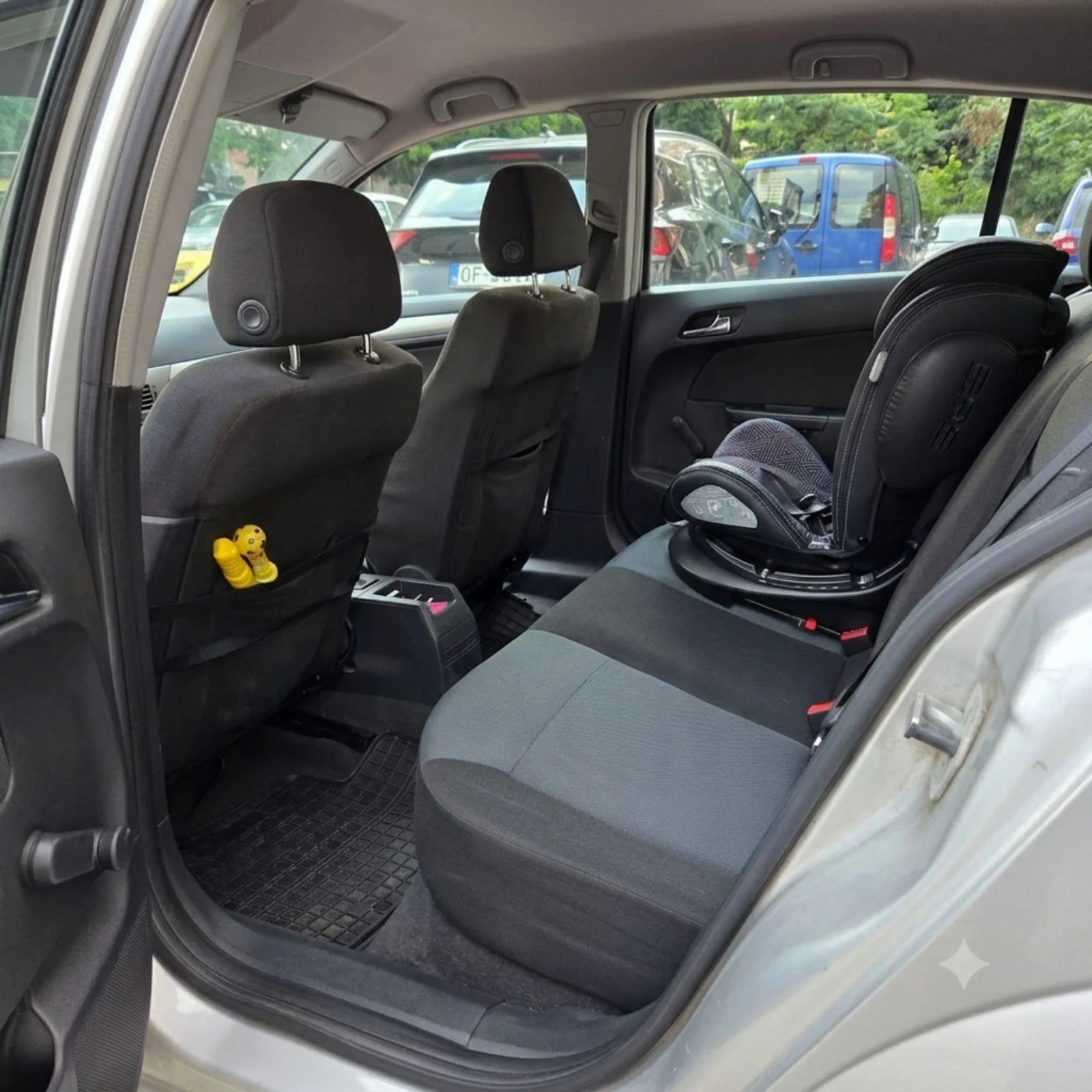 Opel Astra 1.7, снимка 8 - Автомобили и джипове - 55300715