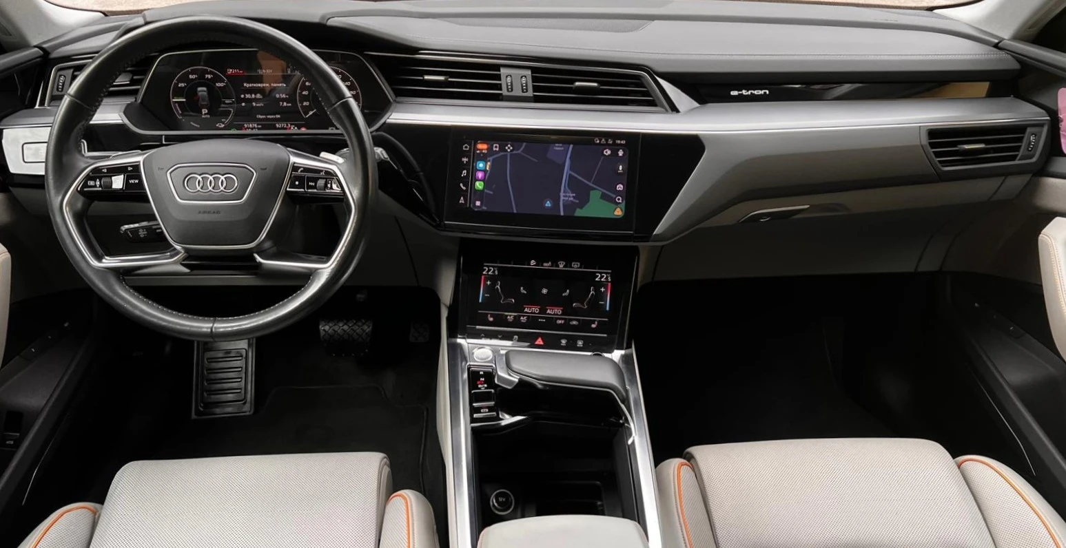 Audi E-Tron 55-95kWh B&O Панорама Head-up Carplay Cam360   , снимка 9 - Автомобили и джипове - 55306740