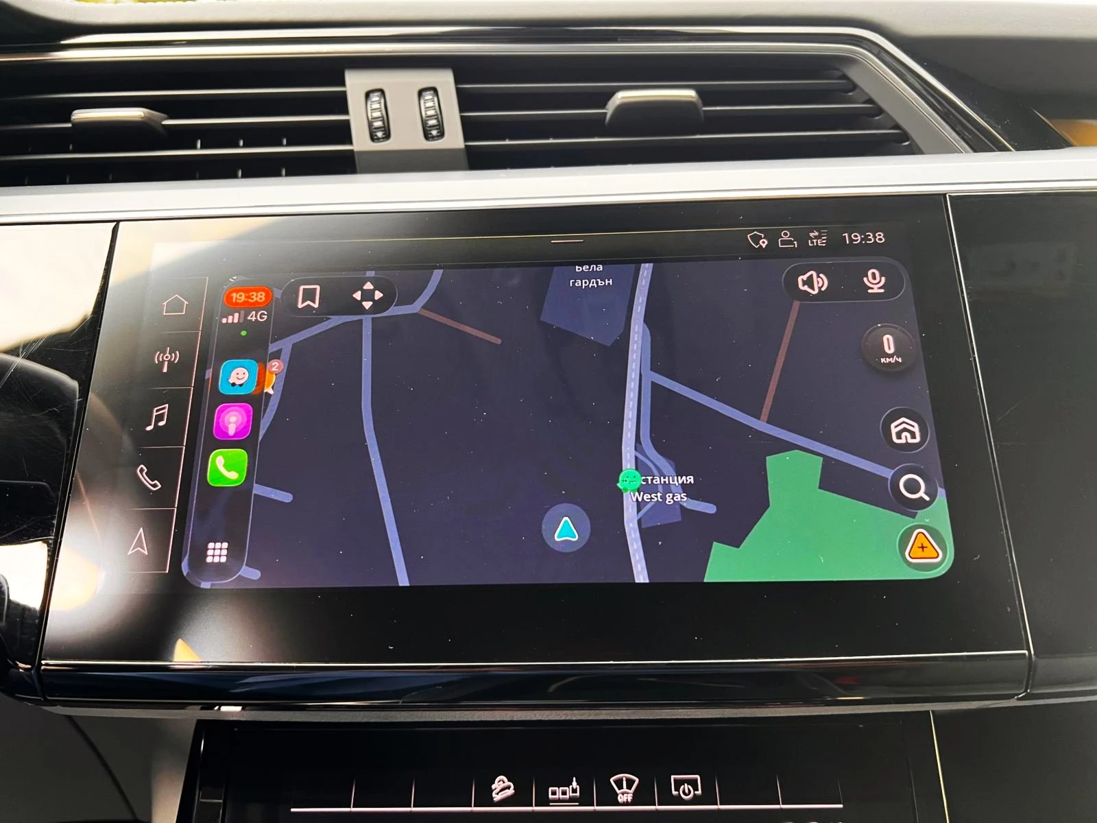 Audi E-Tron 55-95kWh B&O Панорама Head-up Carplay Cam360   , снимка 13 - Автомобили и джипове - 55306740