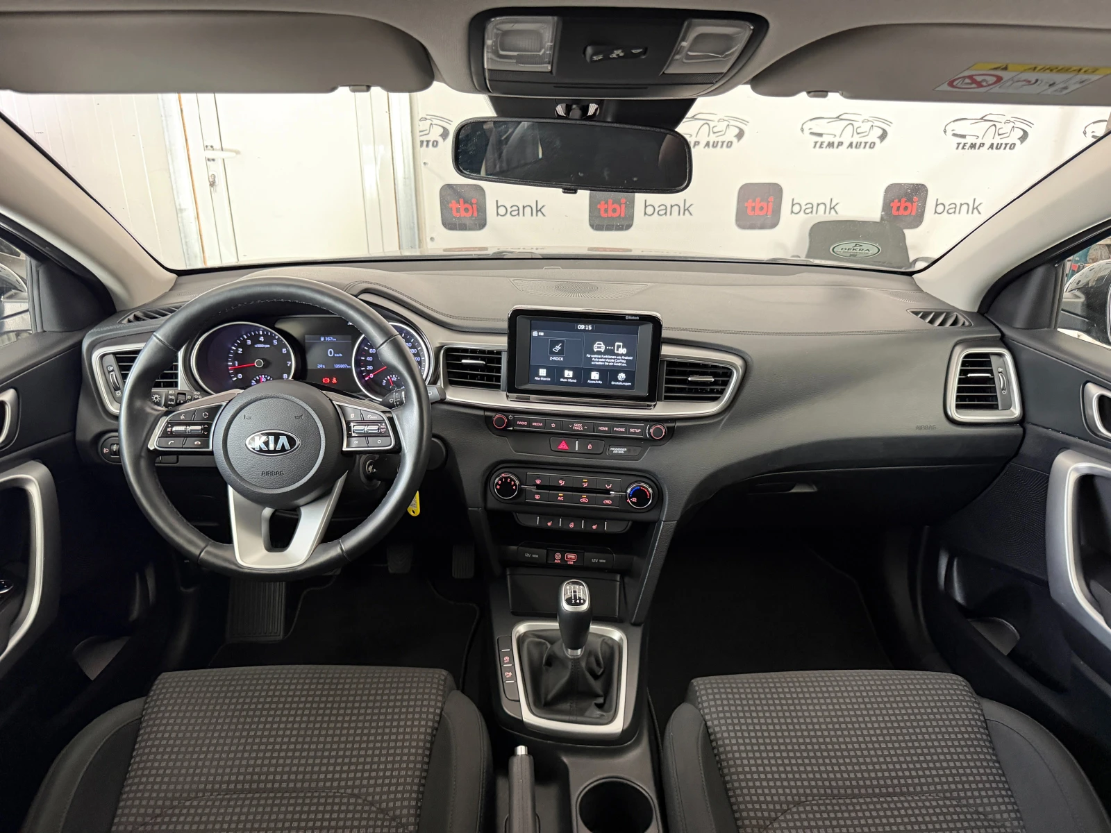 Kia Ceed 1.4i* 99к.с.* С ПЪЛНА СЕРВИЗНА ИСТОРИЯ, снимка 8 - Автомобили и джипове - 55332099