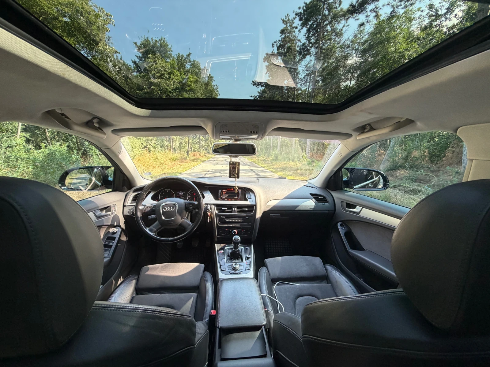 Audi A4 2.0TDI, снимка 10 - Автомобили и джипове - 55406844
