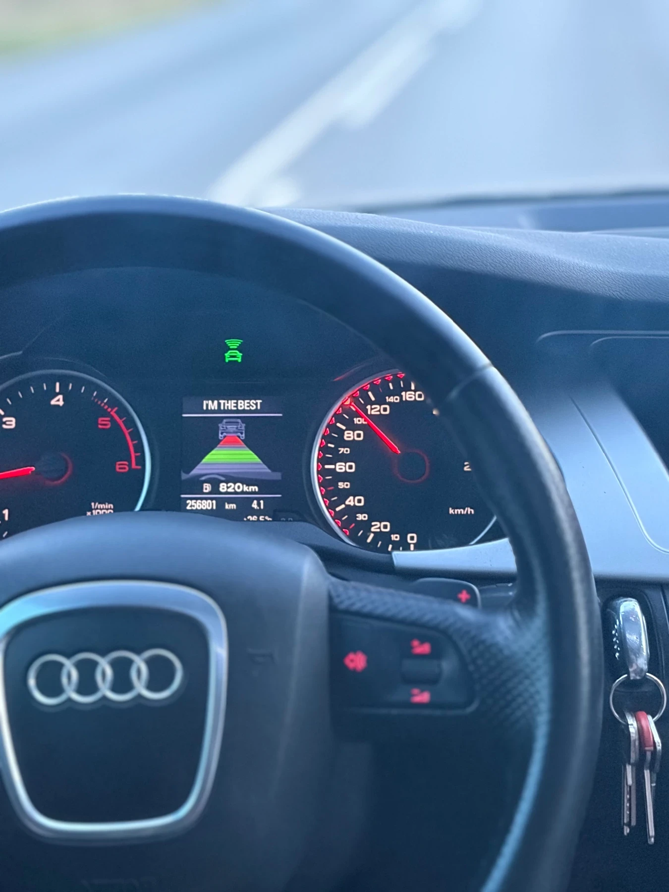 Audi A4 2.0TDI, снимка 11 - Автомобили и джипове - 56302364