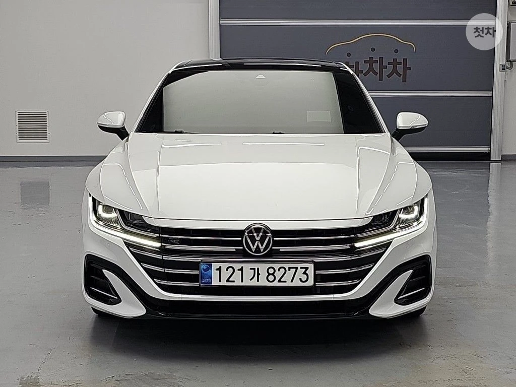 VW Arteon R-LINE 4MOTION HEAD UP 360CAM FULL, снимка 3 - Автомобили и джипове - 55638810