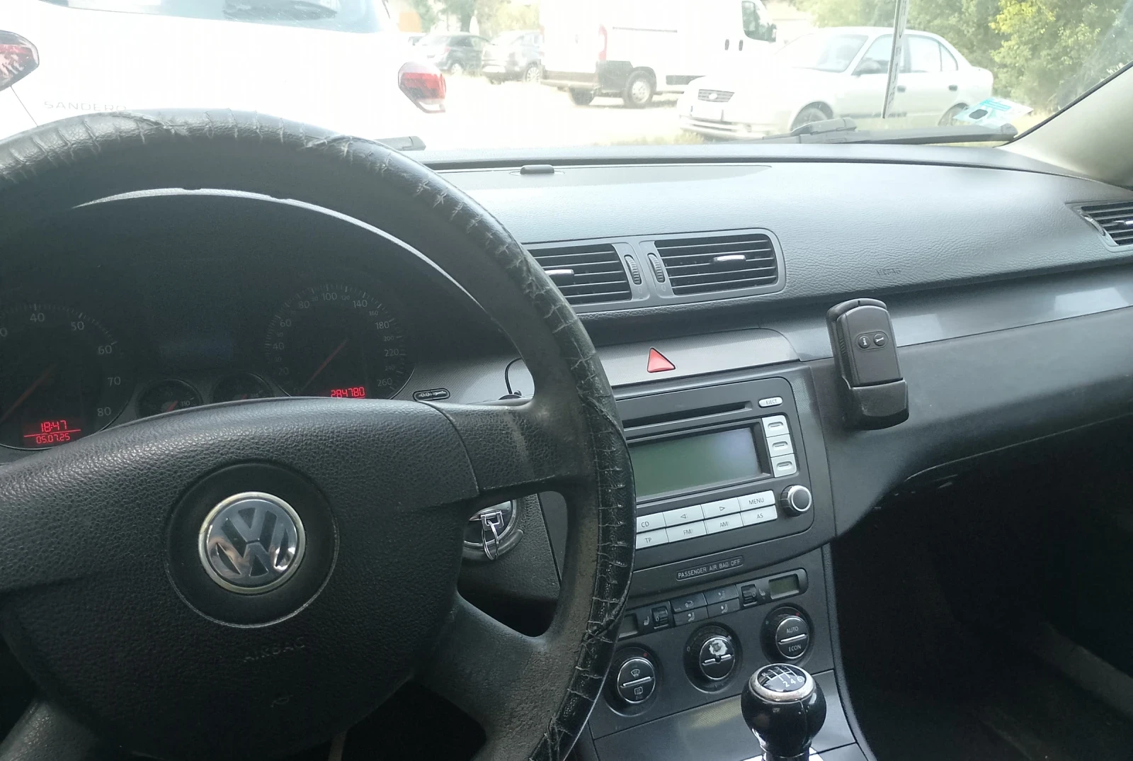 VW Passat B6, снимка 5 - Автомобили и джипове - 55944675
