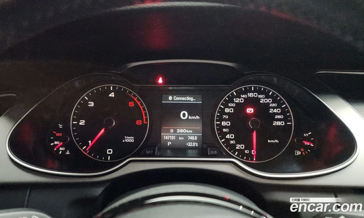 Audi A4 35 TDI Quattro Comfort Edition B8, снимка 8 - Автомобили и джипове - 56122176